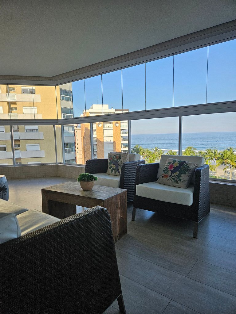 Oceanfront 5-bedroom apartment at M3 Riviera.